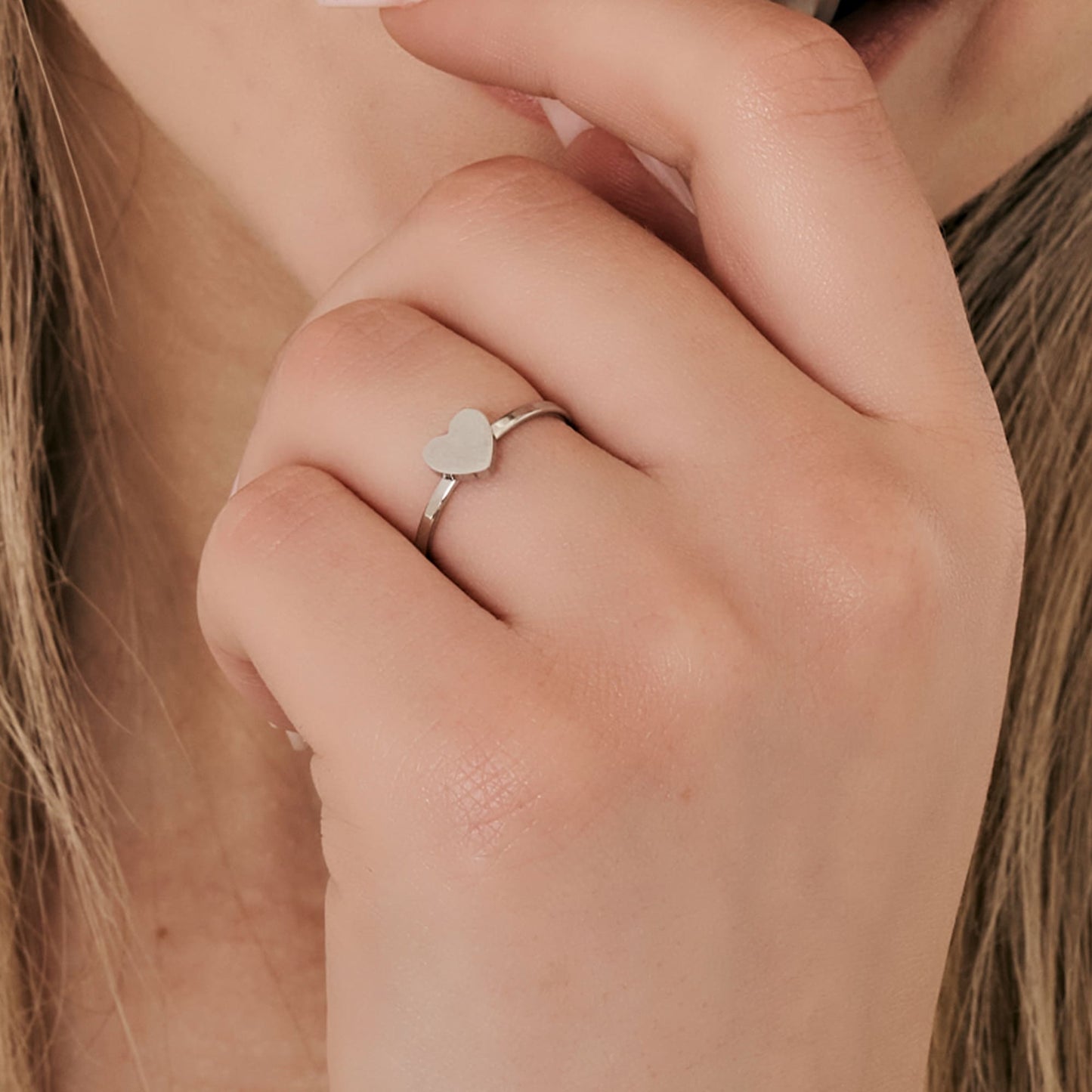 ANELLO DONNA IN ACCIAIO CON CUORE PIENO