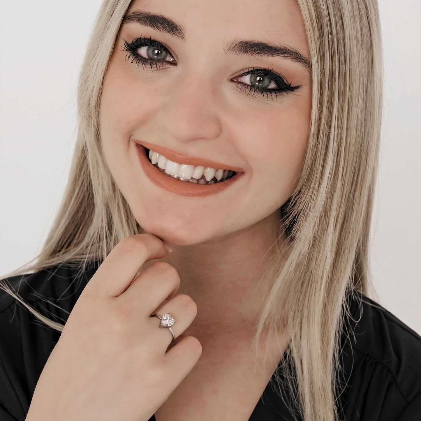 ANELLO DONNA IN ACCIAIO CON CRISTALLO BIANCO A FORMA DI CUORE