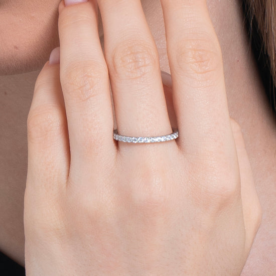 ANELLO DONNA IN ACCIAIO CON CRISTALLI BIANCHI
