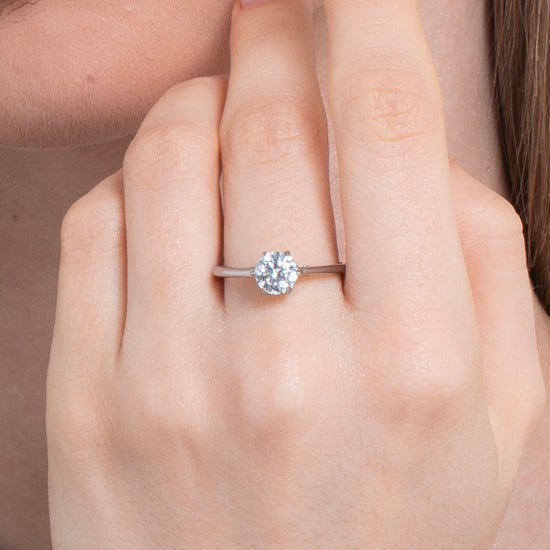 ANELLO DONNA IN ACCIAIO CON CRISTALLO BIANCO