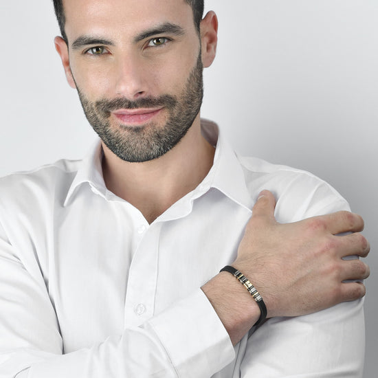 BRACCIALE UOMO SILICONE NERO CON ELEMENTI IN ACCIAIO IP GOLD E NERO CON ANCORA