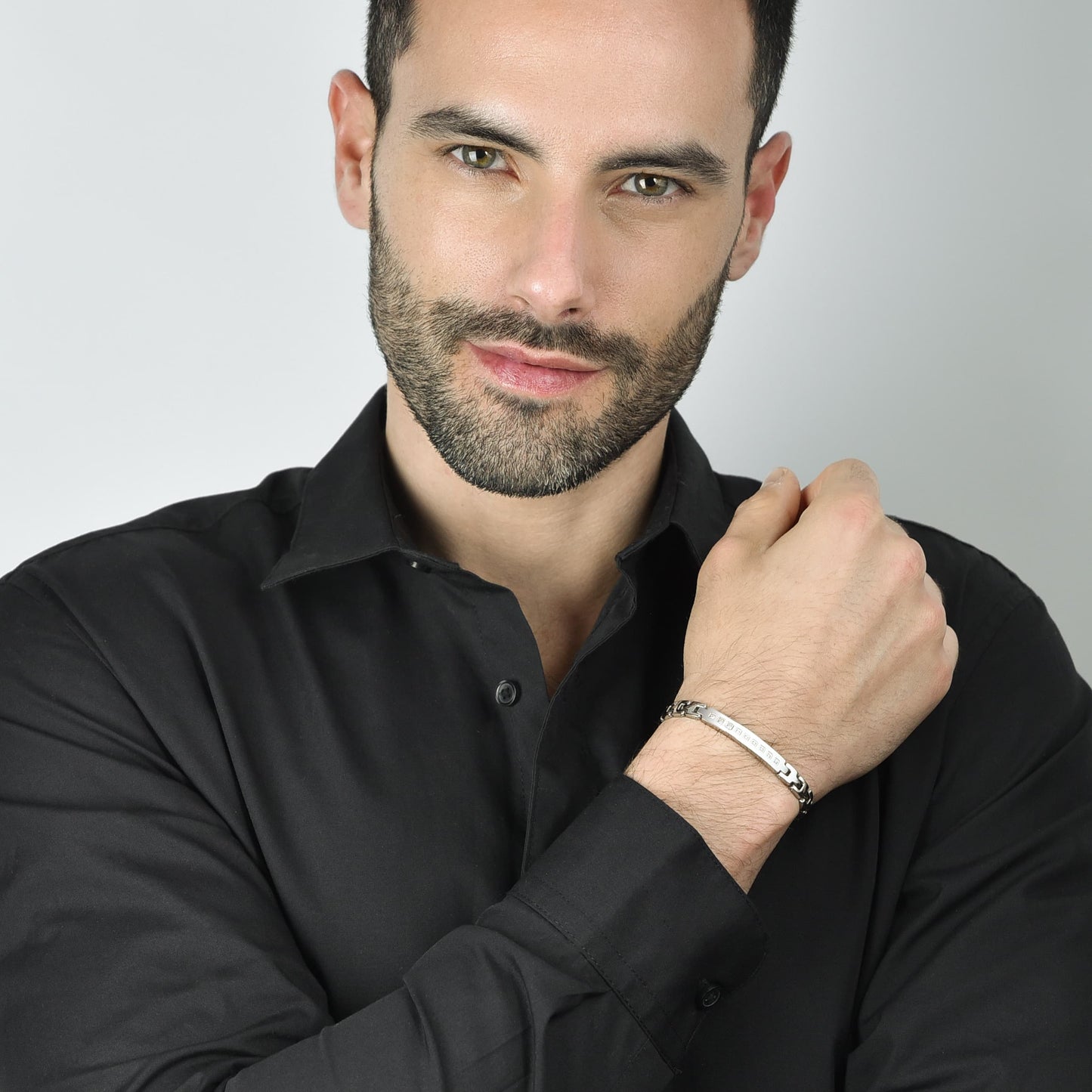BRACCIALE UOMO IN ACCIAIO CON CRISTALLI BIANCHI