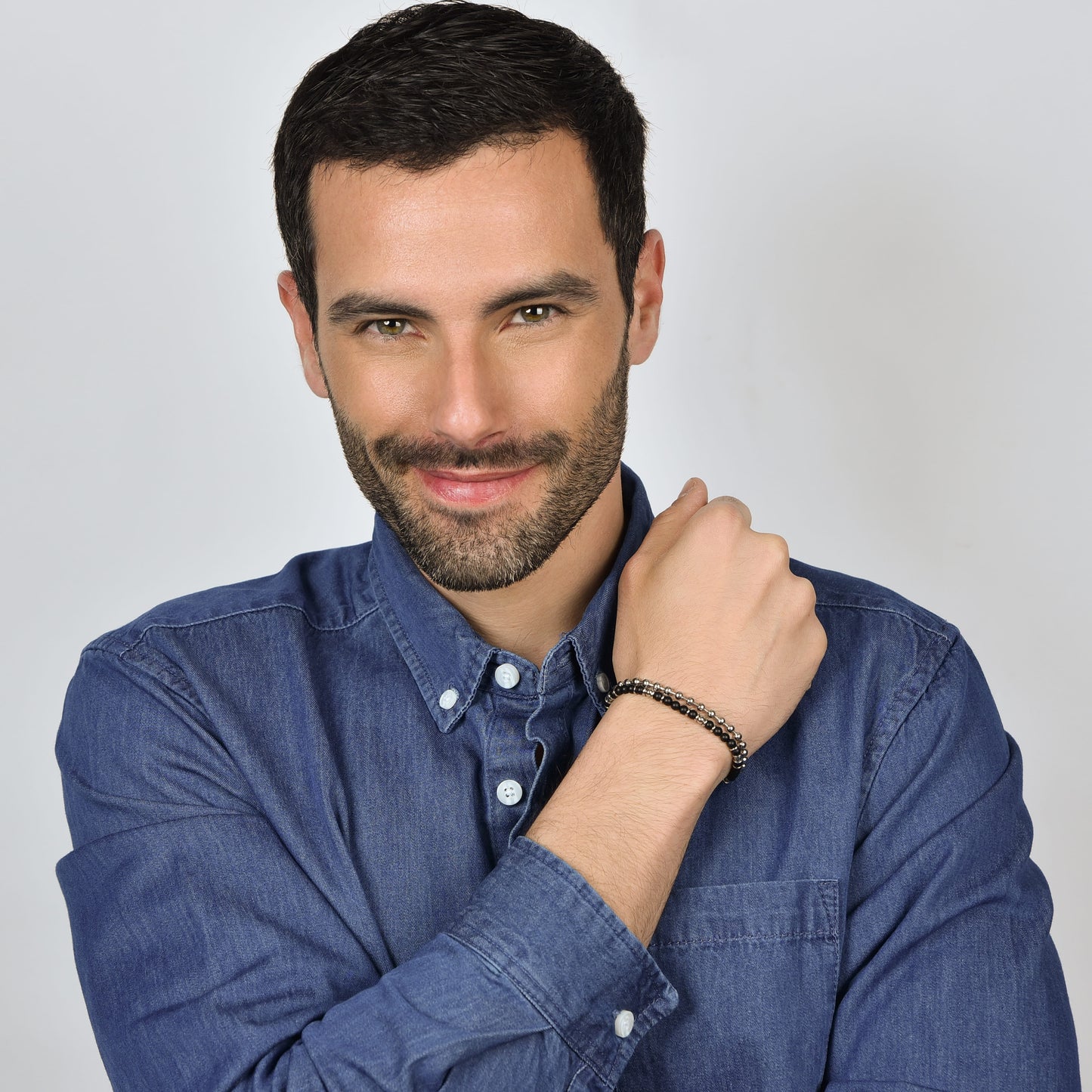 BRACCIALE UOMO IN ACCIAIO CON AGATA NERA ED ELEMENTI IN ACCIAIO