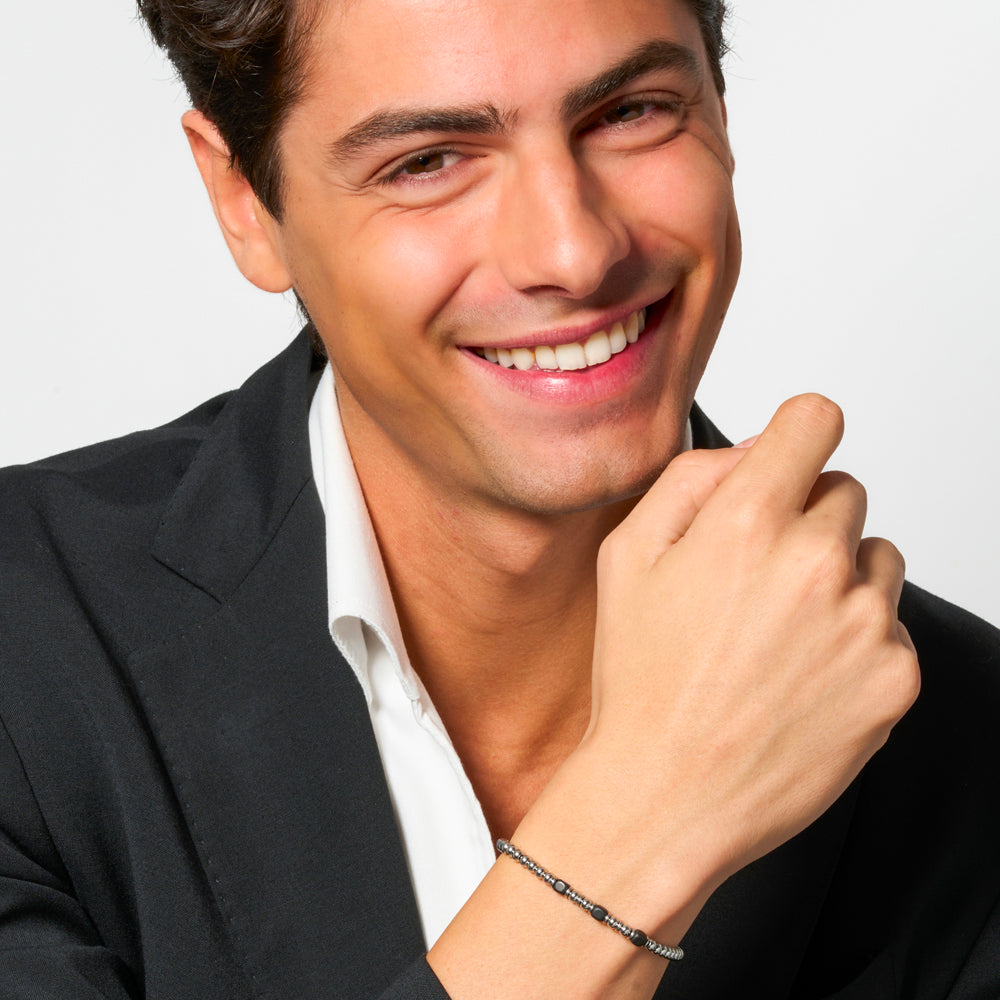 BRACCIALE UOMO IN ACCIAIO CON ELEMENTI IN EMATITE NERA