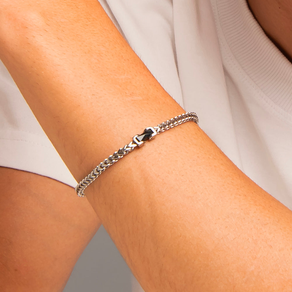 BRACCIALE UOMO IN ACCIAIO CON ELEMENTO CENTRALE IN CERAMICA NERA