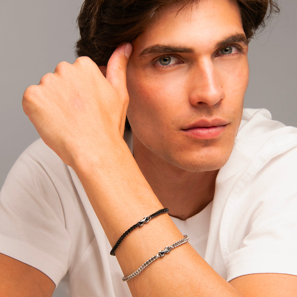 BRACCIALE UOMO IN ACCIAIO CON ELEMENTO CENTRALE IN CERAMICA NERA