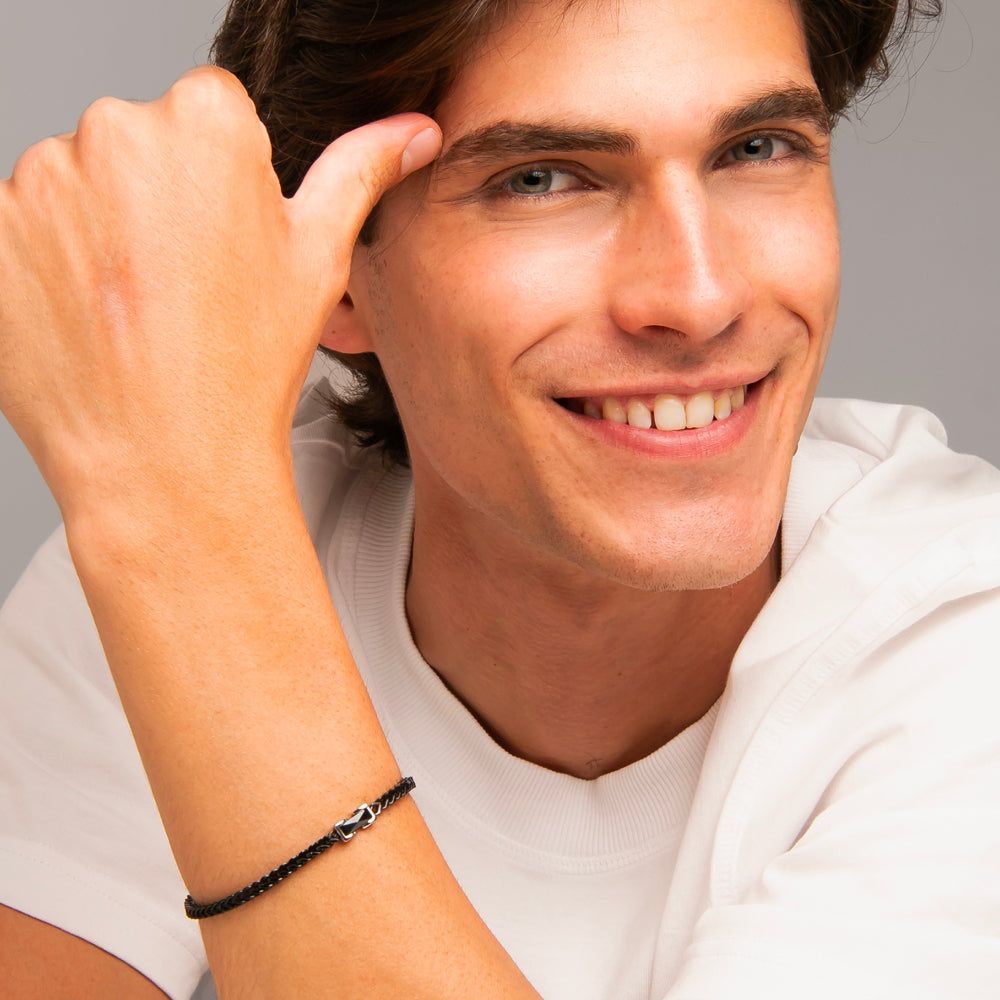BRACCIALE UOMO IN ACCIAIO IP NERO CON ELEMENTO CENTRALE IN CERAMICA NERA
