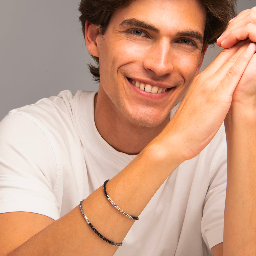 BRACCIALE UOMO IN ACCIAIO IP NERO CON ELEMENTI CENTRALI IN ACCIAIO