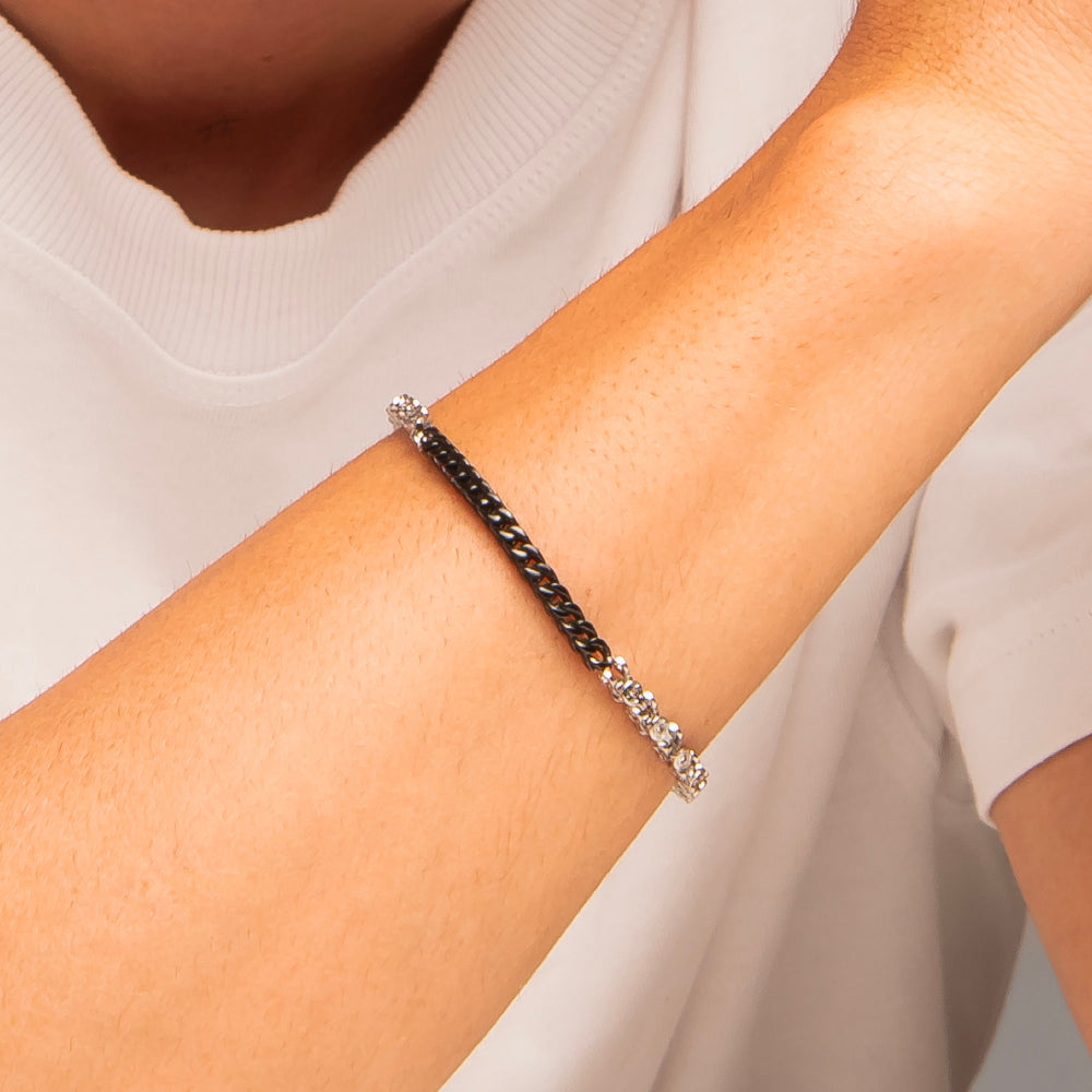 BRACCIALE UOMO IN ACCIAIO CON ELEMENTI CENTRALI IN IP NERO