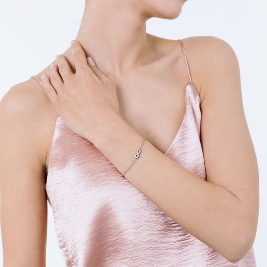 BRACCIALE DONNA IN ACCIAIO CON INFINITO E CRISTALLI