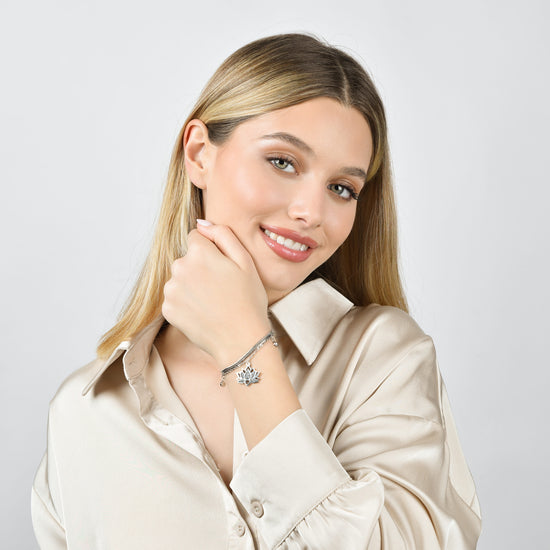 BRACCIALE DONNA IN ACCIAIO CON FIORE DI LOTO CON CRISTALLI BIANCHI