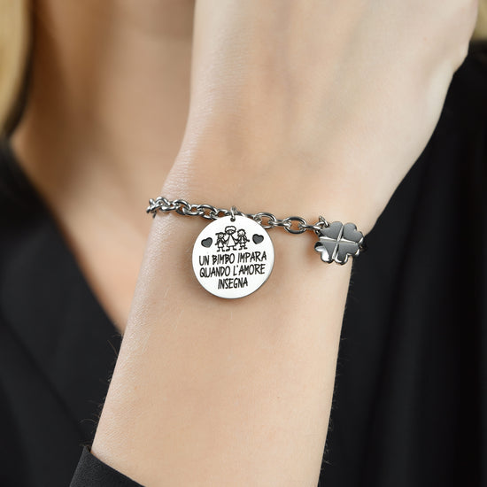GUOYU Regalo Insegnante Maestro Bracciale Portachiavi Donna Un bimbo impara quando l'amore insegna Regali di Laurea Regalo di Natale Regali dell' insegnante (2) (2 GUOYU Regalo Insegnante Maestro Bracciale Portachiavi Donna Un bimbo impara quando l'amore insegna Regali di Laurea Regalo di Natale Regali dell' insegnante (2) (2