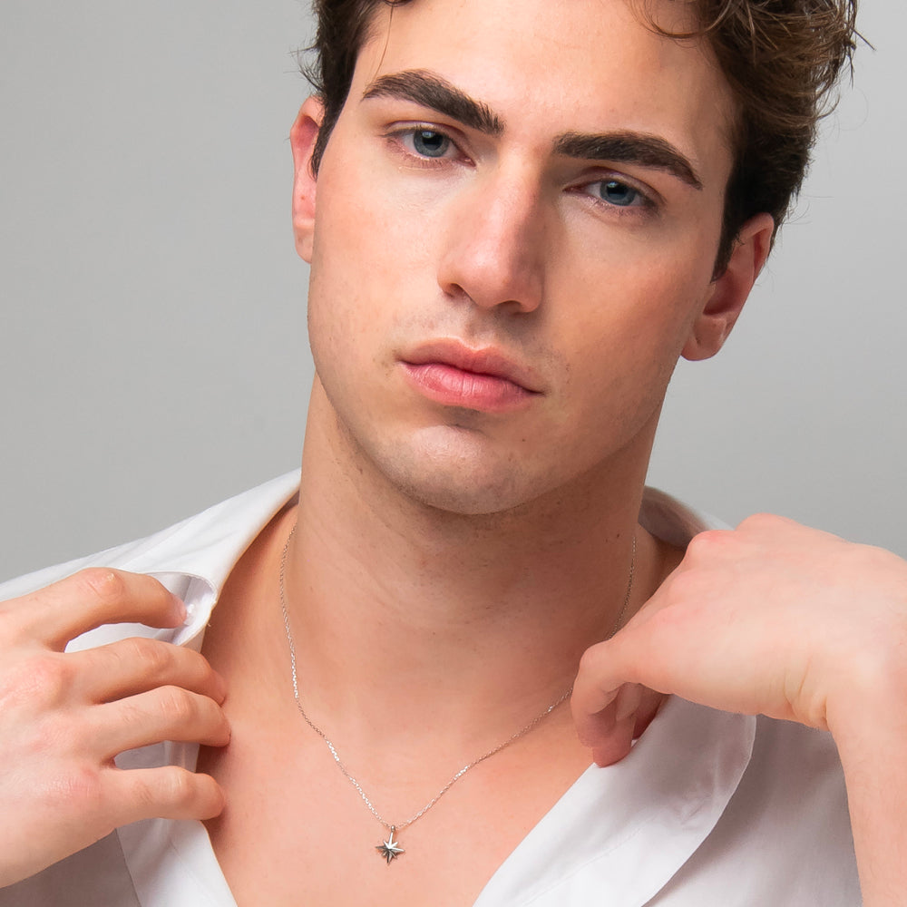 COLLIER POUR HOMME EN ACIER AVEC ROSE DES VENTS