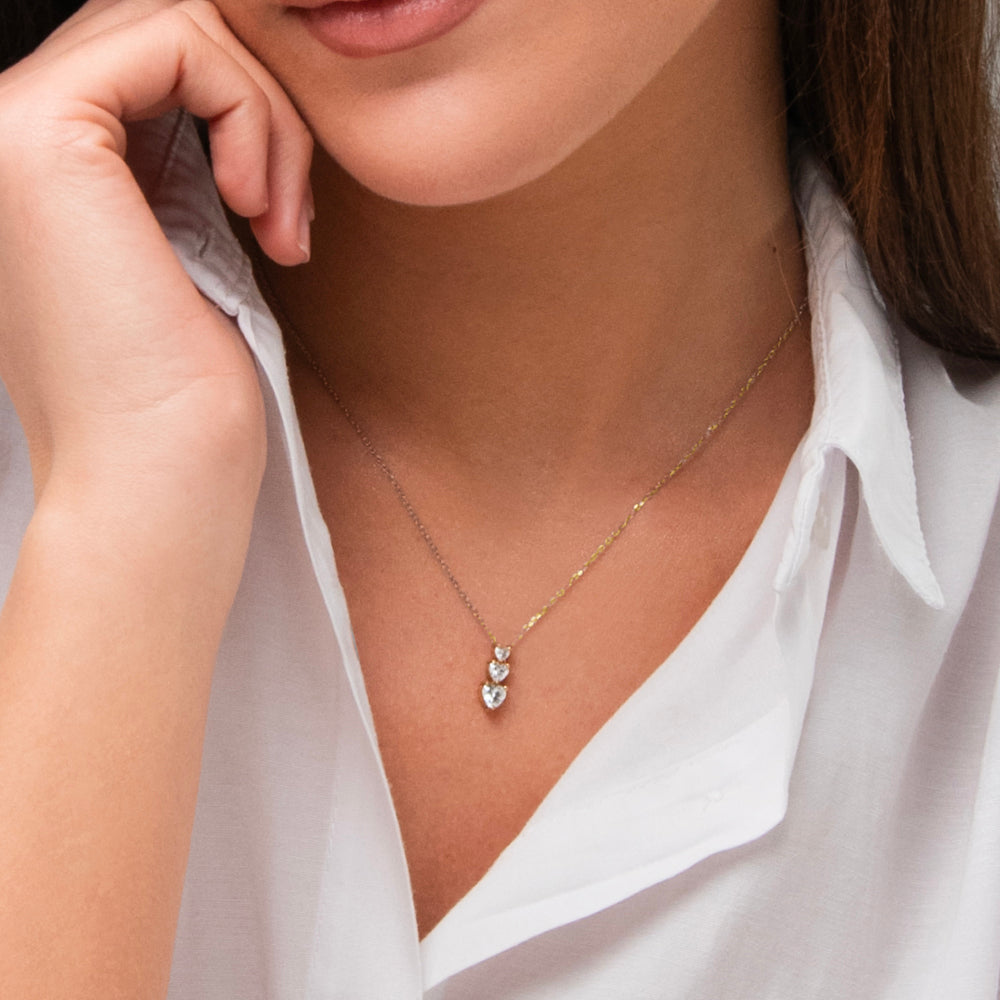 COLLANA DONNA IN ACCIAIO IP GOLD CON CUORI CON ZIRCONI BIANCHI