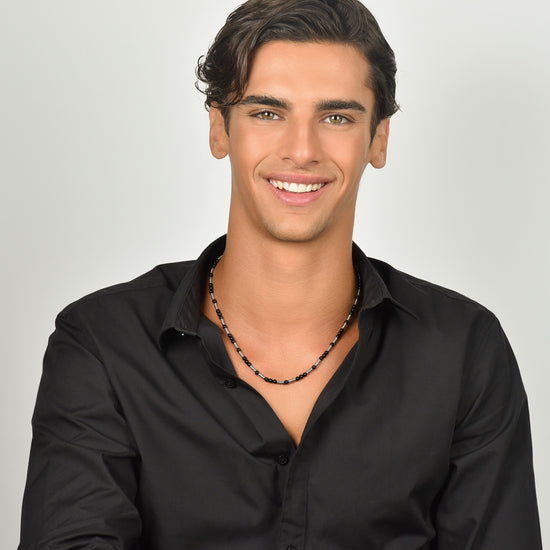 COLLANA UOMO IN ACCIAIO CON PIETRE NERE ED ELEMENTI IN ACCIAIO