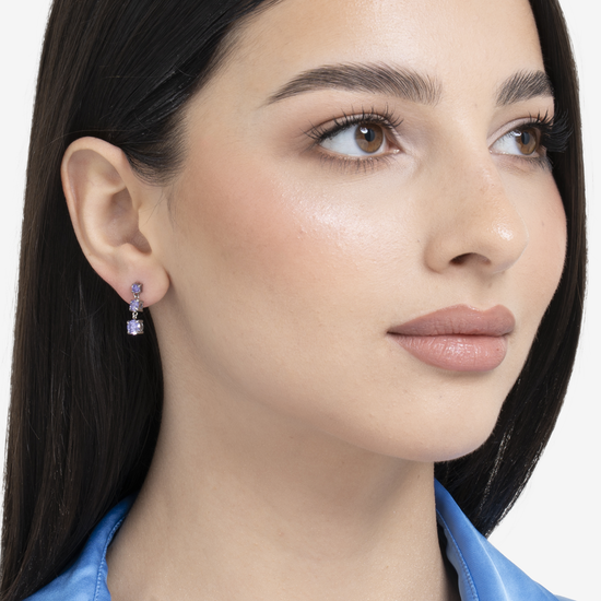 Orecchini pendenti in argento sterling e zirconi cubici viola Orecchini pendenti in argento sterling e zirconi cubici viola